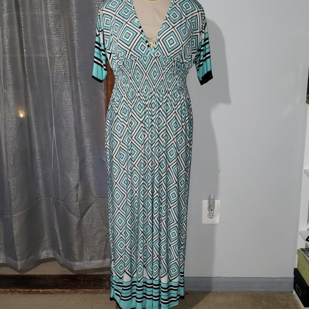 5th & Love Geometrical Maxi Dress